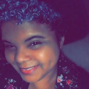 Meet your Posher, Lacey